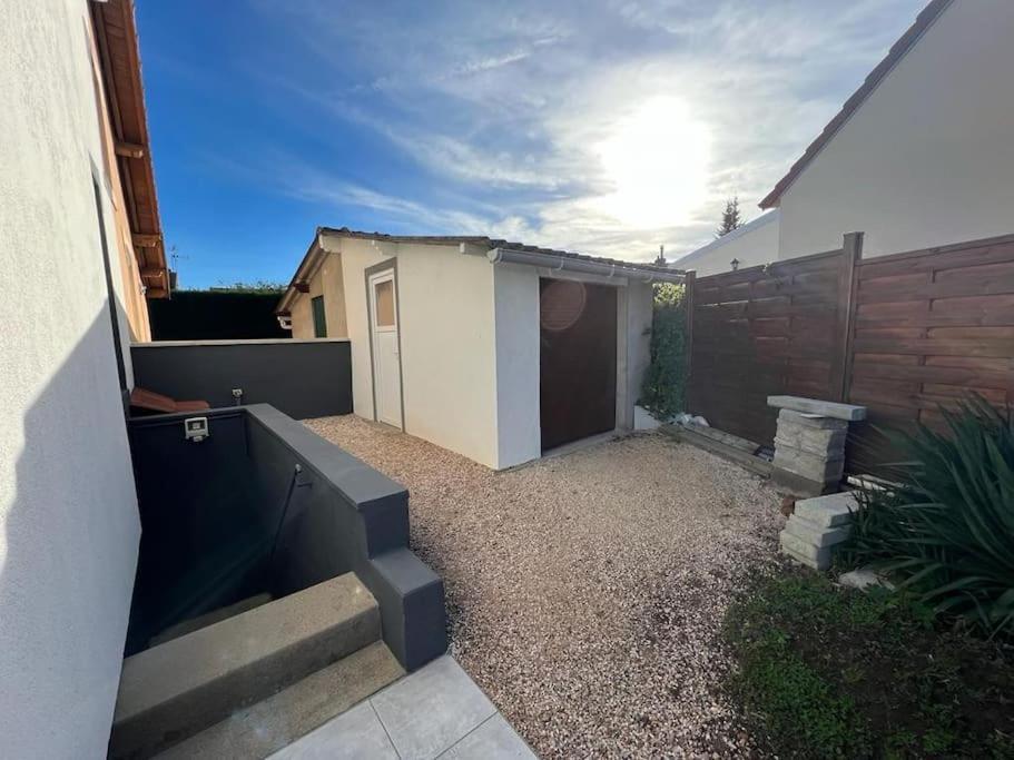 Jolie Maison, Jardin Et Parking Desertines  Esterno foto